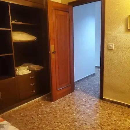 홈스테이 Lovely Bedroom In A Shared In The Center Of 알리칸테