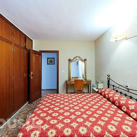 Lovely Bedroom In A Shared In The Center Of Homestay *