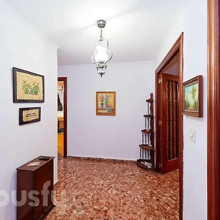 Lovely Bedroom In A Shared In The Center Of Homestay